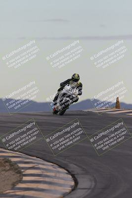 media/Sep-21-2025-Race Pace (Sun) [[98bf33ef95]]/Non Verified/1-Turns 9 and 10 (8am)/